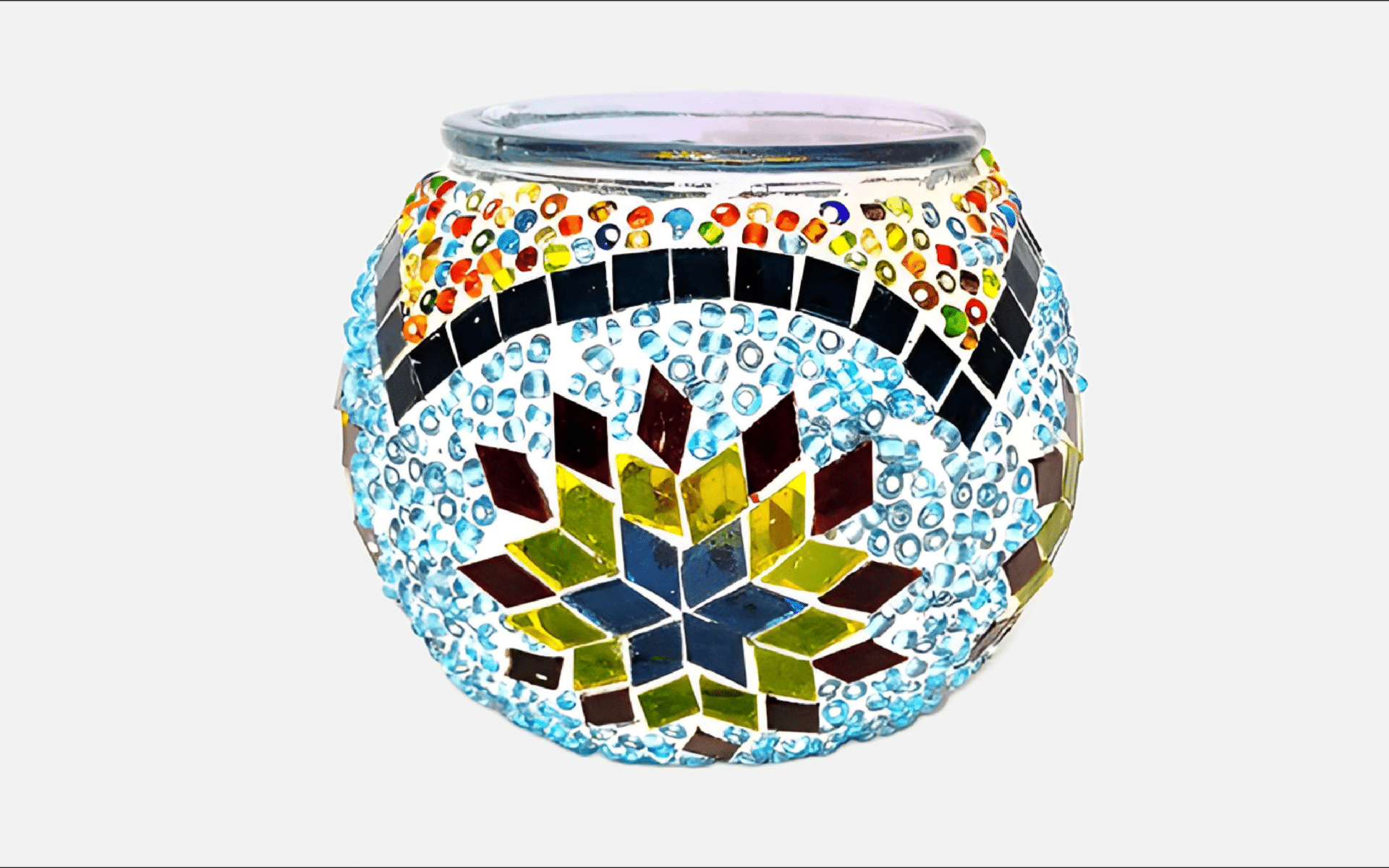 turkish-mosaic-candle-holder-workshop-doha.jpg Turkish mosaic candle holder workshop at M7 Doha
