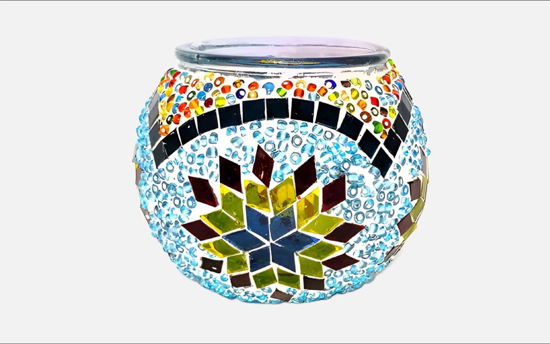 turkish-mosaic-candle-holder-workshop-doha.jpg Turkish mosaic candle holder workshop at M7 Doha